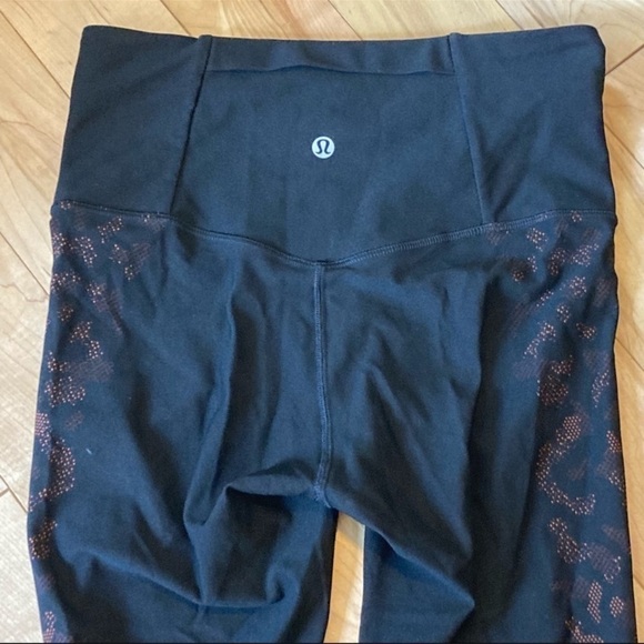 Lululemon Mapped Out High rise camo tights - Picture 10 of 10
